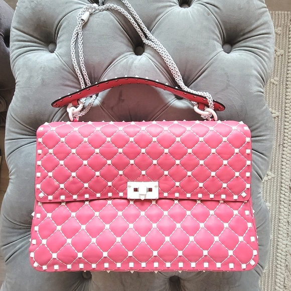 NWOB. VALENTINO GARAVANI quilted pink Spike Shoulder Bag w/ white studs - Picture 16 of 16